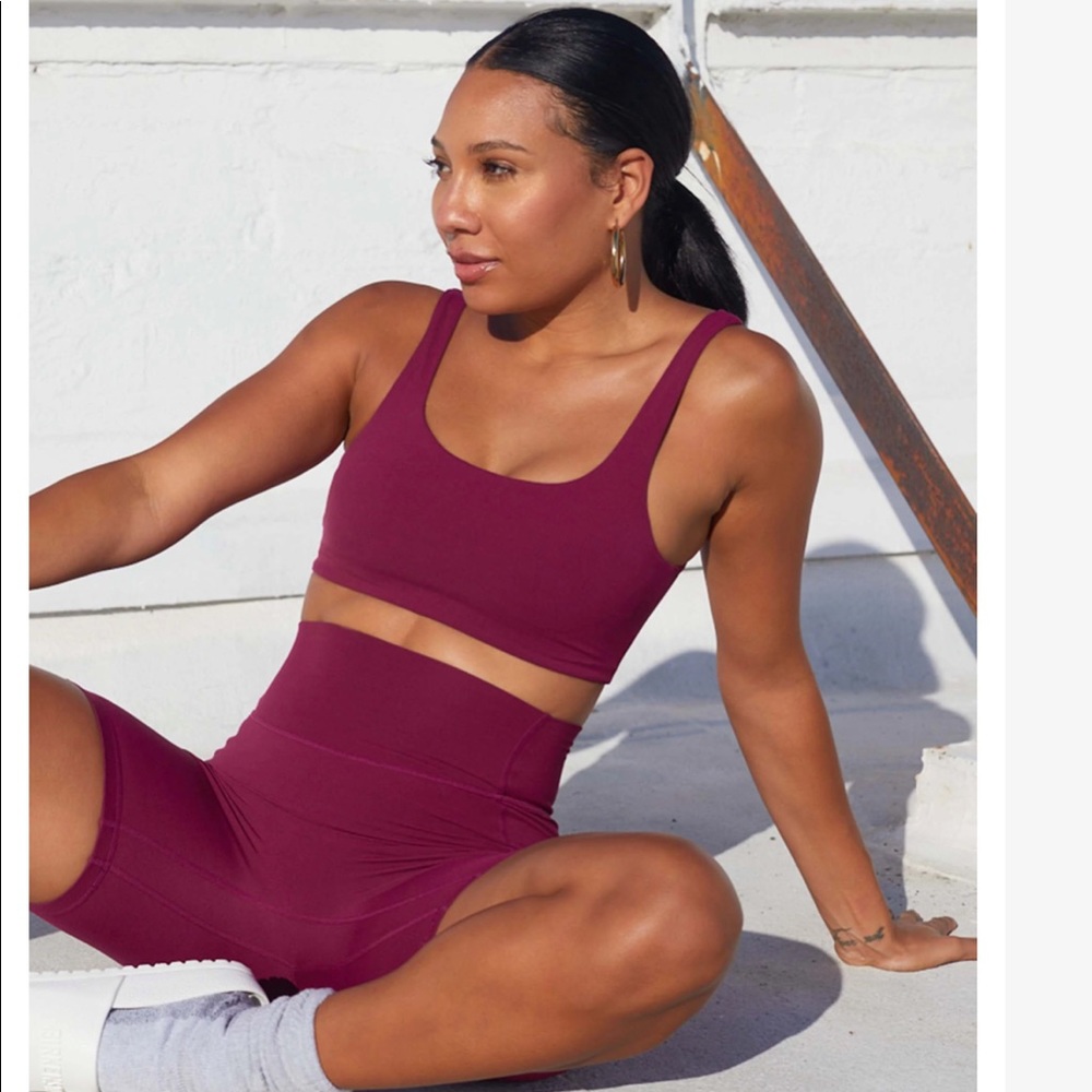 Stori sports bra never worn too small